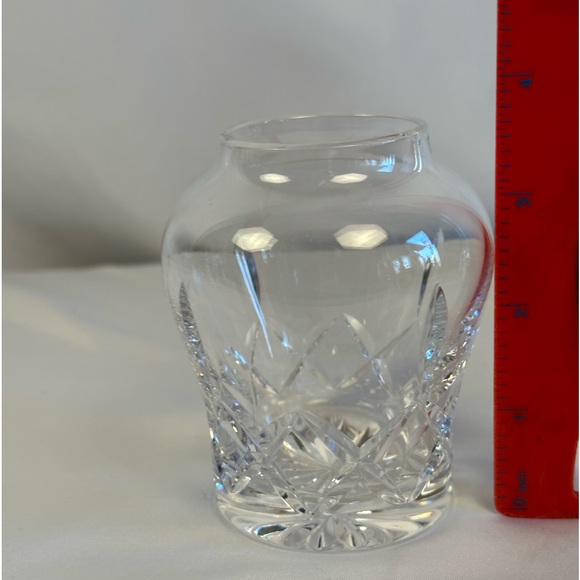 Atlantis Crystal Bud Vase - Picture 7 of 8